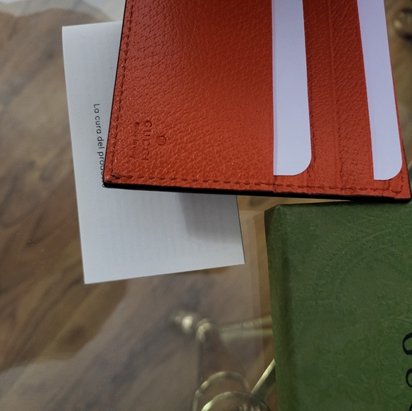 Authentic Gucci G Logo Wallet - Picture 4 of 8